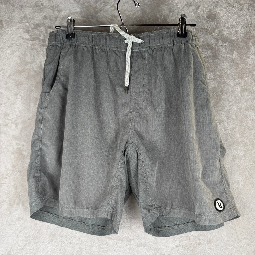 Vuori Banks Shorts Mens XL Grey Heather Performance Activewear Swim V302